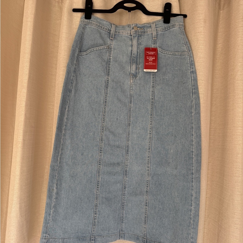 Levi's Blue Midi Pencil Skirt for Casual Wear
